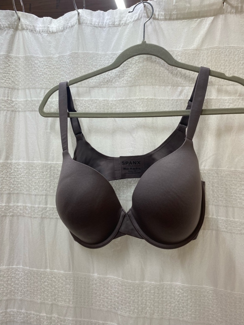 SPANX T-Shirt Bra in Charcoal